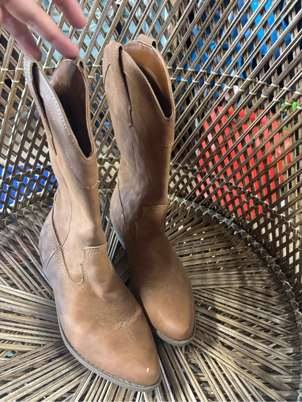 Tan Western Cowboy Boots - Classic Pull-On Style